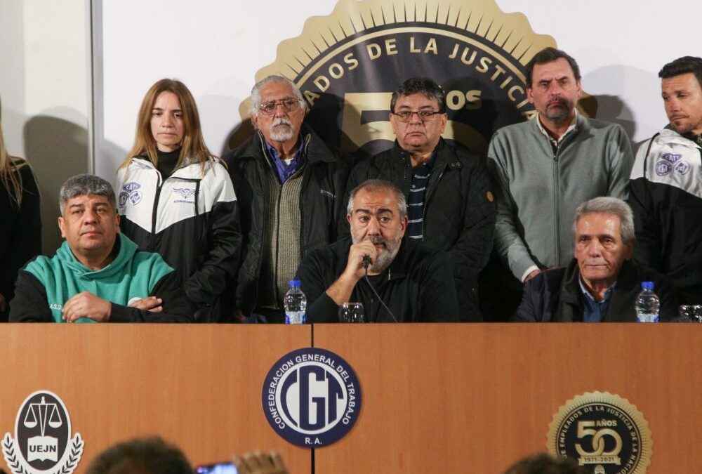 Las gambetas de la CGT: de la movilización a la Corte a la Misa «para reencauzar la convivencia» en Luján