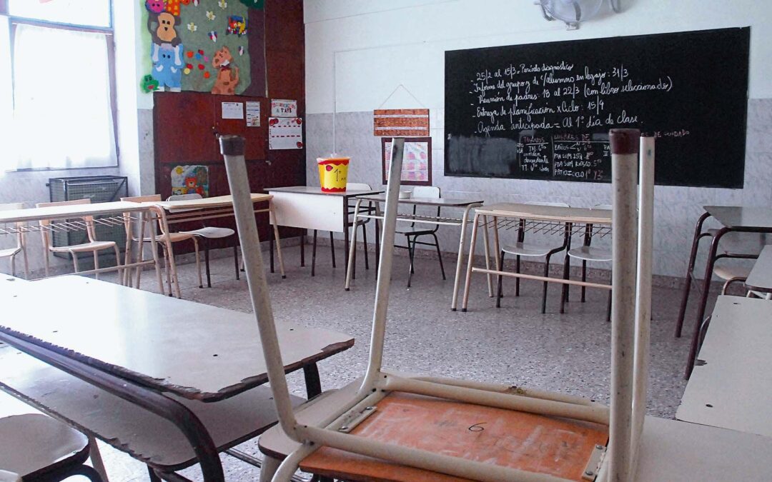 La FEB salió a aclarar que el paro docente de mañana es exclusivo de la UDEB La Plata