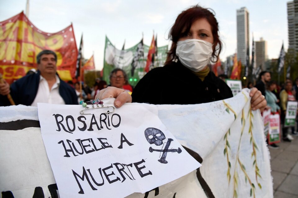 Rosario: marcha de la bronca contra los responsables por las quemas y el humo