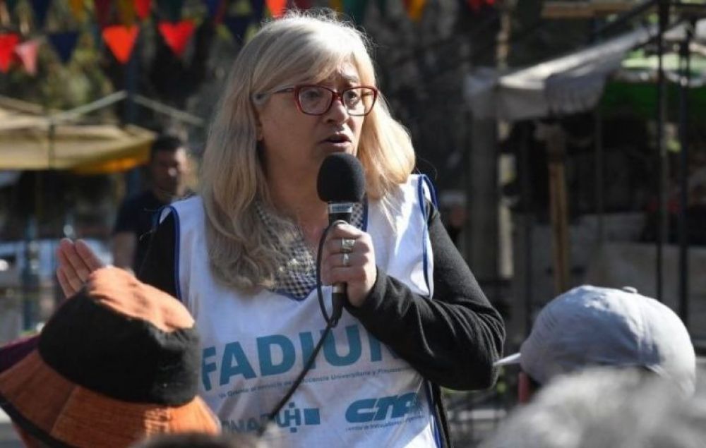 Gremios universitarios preparan un esquema de protestas ante la merma salarial