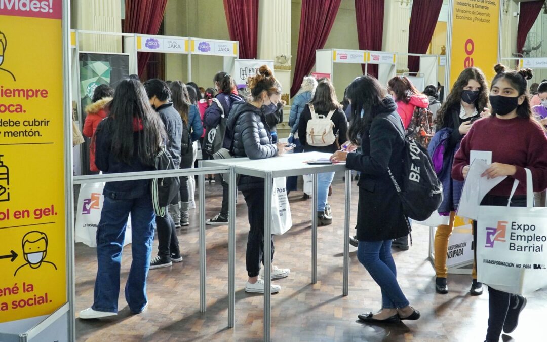 Empleo Barrial: Habrá más de 300 vacantes laborales para mujeres en la próxima edición