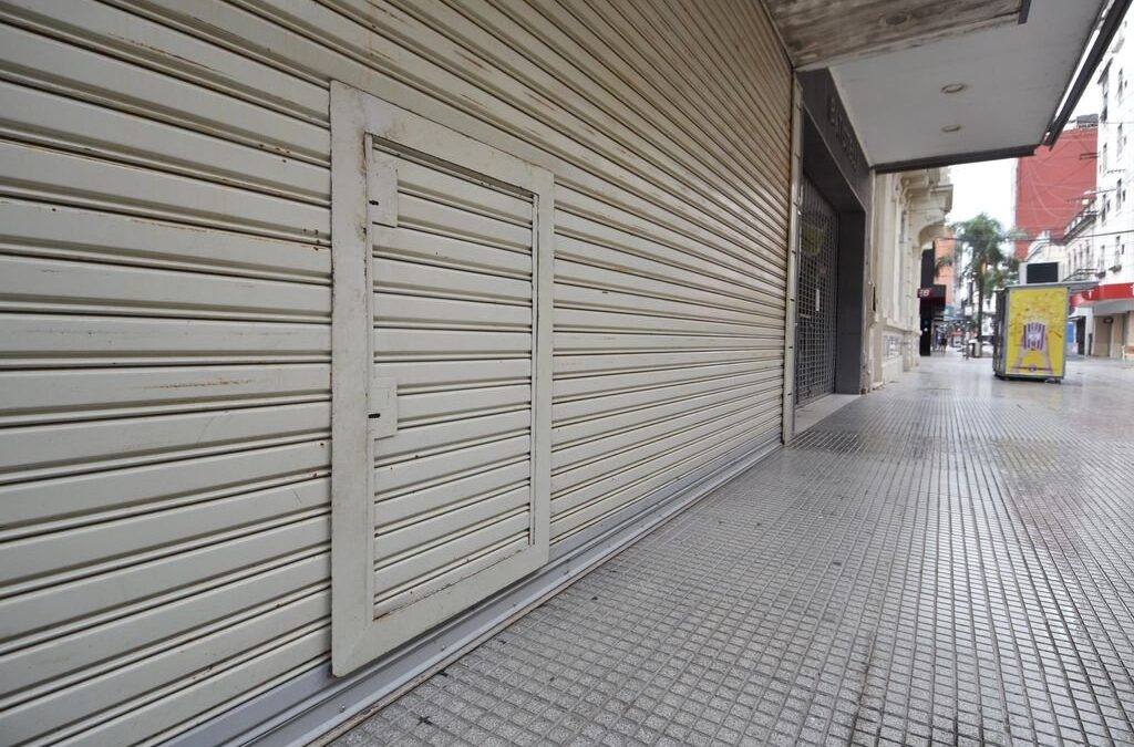 Cavalieri resaltó la masiva adhesión y cierre de comercios por el Día del Empleado Mercantil