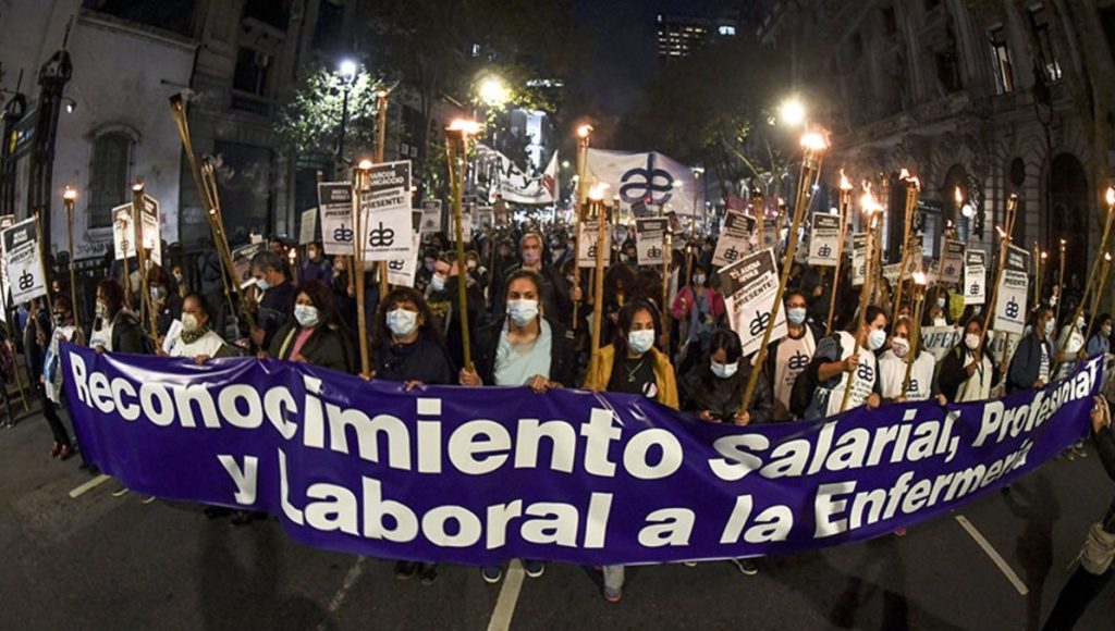 LA ENFERMERÍA QUIERE REALIZAR EN NOVIEMBRE «UN GRAN PARO NACIONAL» Y CONVOCA A LOS GREMIOS