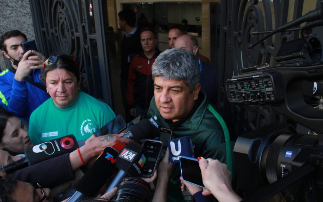 Camioneros reabrió la paritaria, pidió aumento del 100% y se quejó del «llanto» de los empresarios