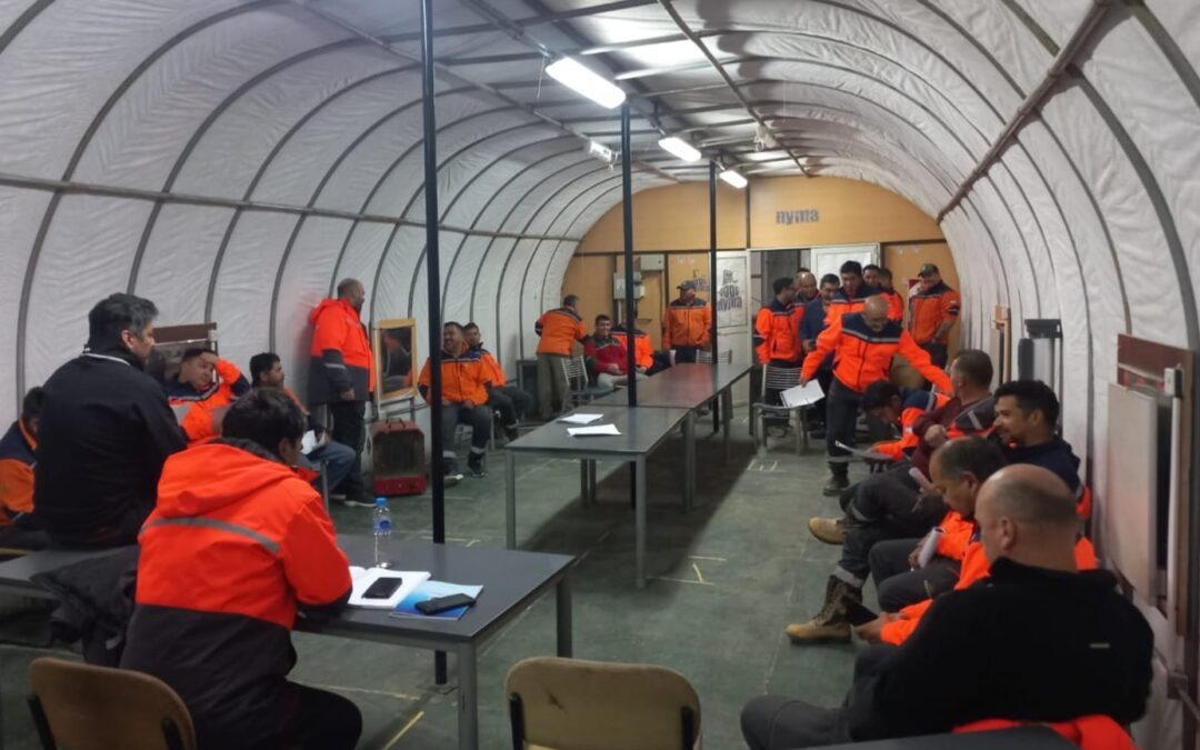 Tensión en yacimientos mineros de San Juan y Santa Cruz por posibles medidas de fuerza