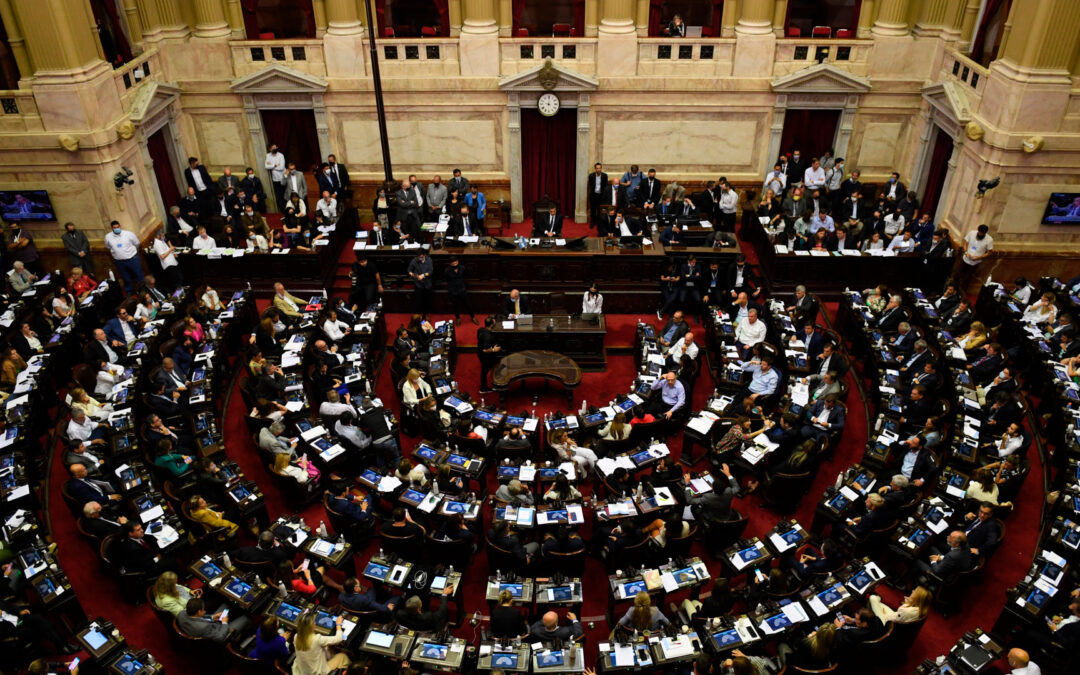 Por la disparada inflacionaria, ya se debate en diputados subir el mínimo no imponible y dejar fuera de Ganancias a quienes ganen menos de 242 mil pesos en mano