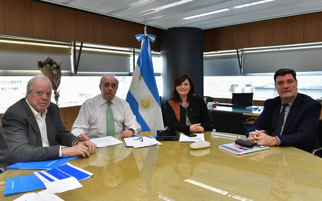Olmos ratificó en sus cargos a los secretarios de Trabajo, Empleo y Seguridad Social