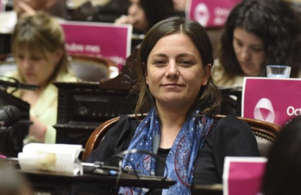 Vanesa Siley: «Nosotros creemos que ayudamos al gobierno estando en la calle con el pueblo»