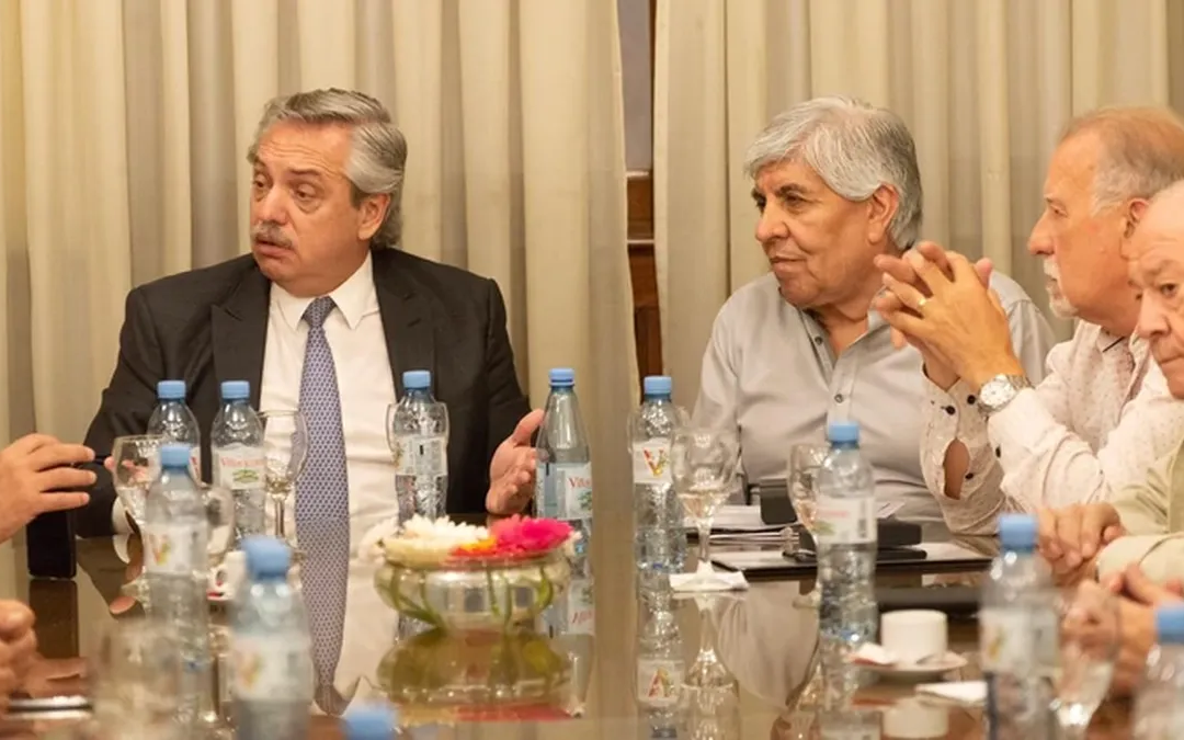 Reapareció Hugo Moyano, bancó al gobierno y aseguró que el macrismo apuesta a una «esclavitud moderna»