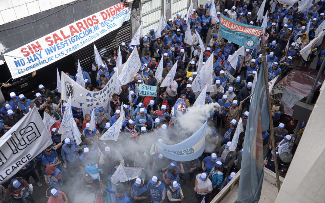 Los trabajadores del INTA produnfizan medidas por demandas salariales