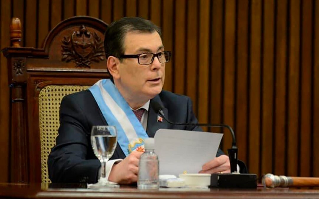 Santiago del Estero anuncio un bono de $200 mil para empleados públicos