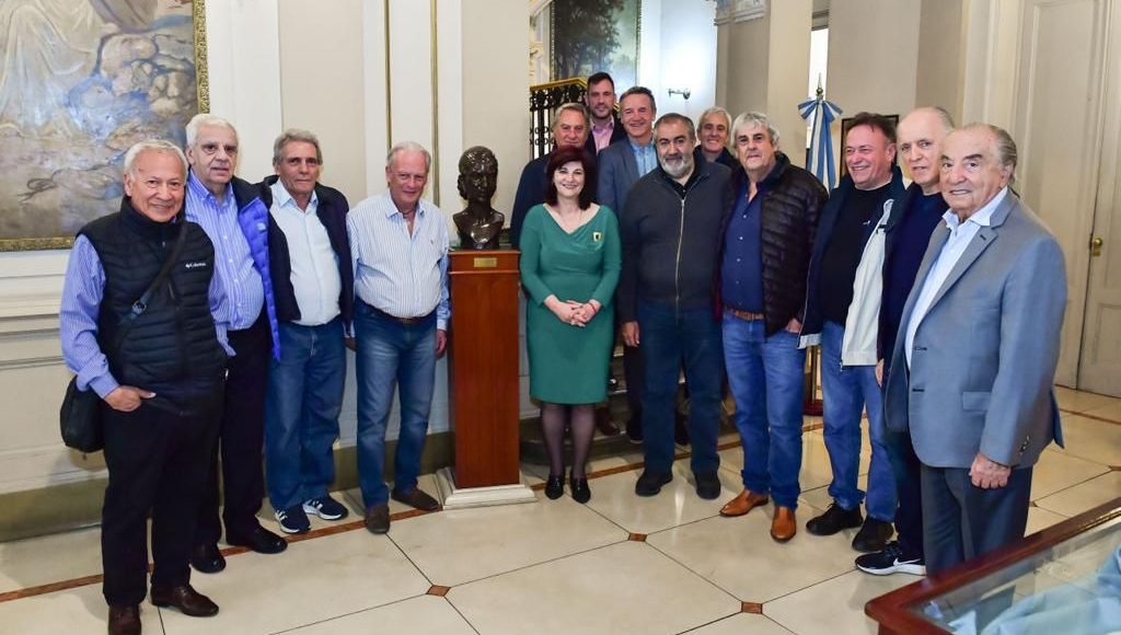 LA CÚPULA DE LA CGT SE REUNIÓ CON KELLY OLMOS: INFLACIÓN Y PARITARIAS AL TOPE DE LA AGENDA