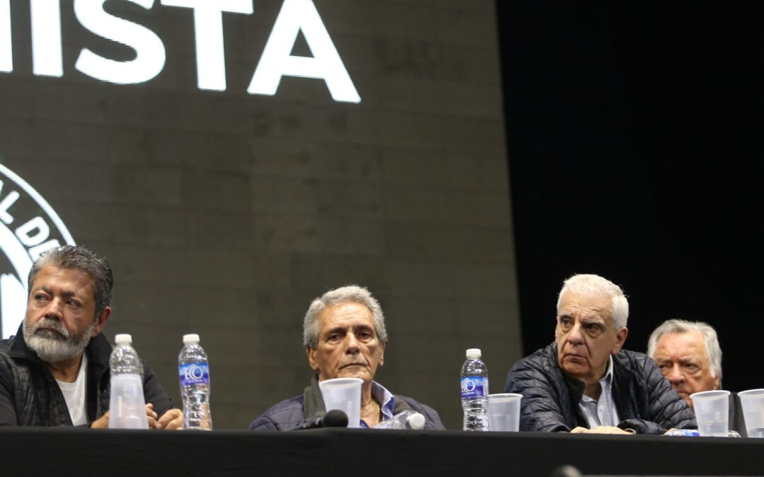 #EXCLUSIVO La CGT logró reunirse en secreto con Sergio Massa para buscar una solución a la crisis de financiamiento de las Obras Sociales