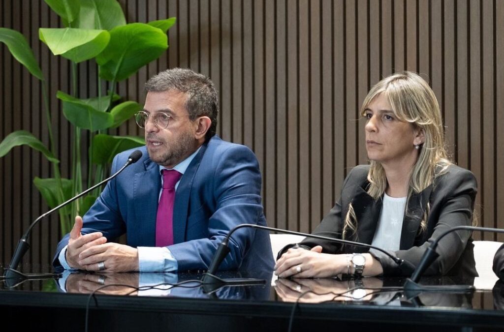 Trabajadores bancarios tucumanos se capacitan en Marketing Digital con el City College de Nueva York