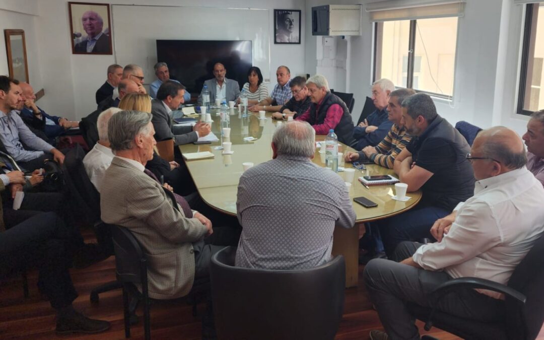 #URGENTE La UOM pateó el tablero y pidió un aumento salarial de más del 110% para los metalúrgicos