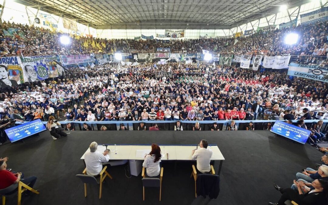 Furlán junto a CFK en el plenario de la UOM pidió un bono y dijo que el salario promedio de la UOM pasó de «2.300 a 1.000 dólares»