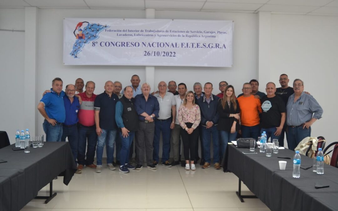 La Federación del Interior de Trabajadores de Estaciones de Servicio reeligió a Escoda como su titular y ratificó a «Cacho» García como su armador