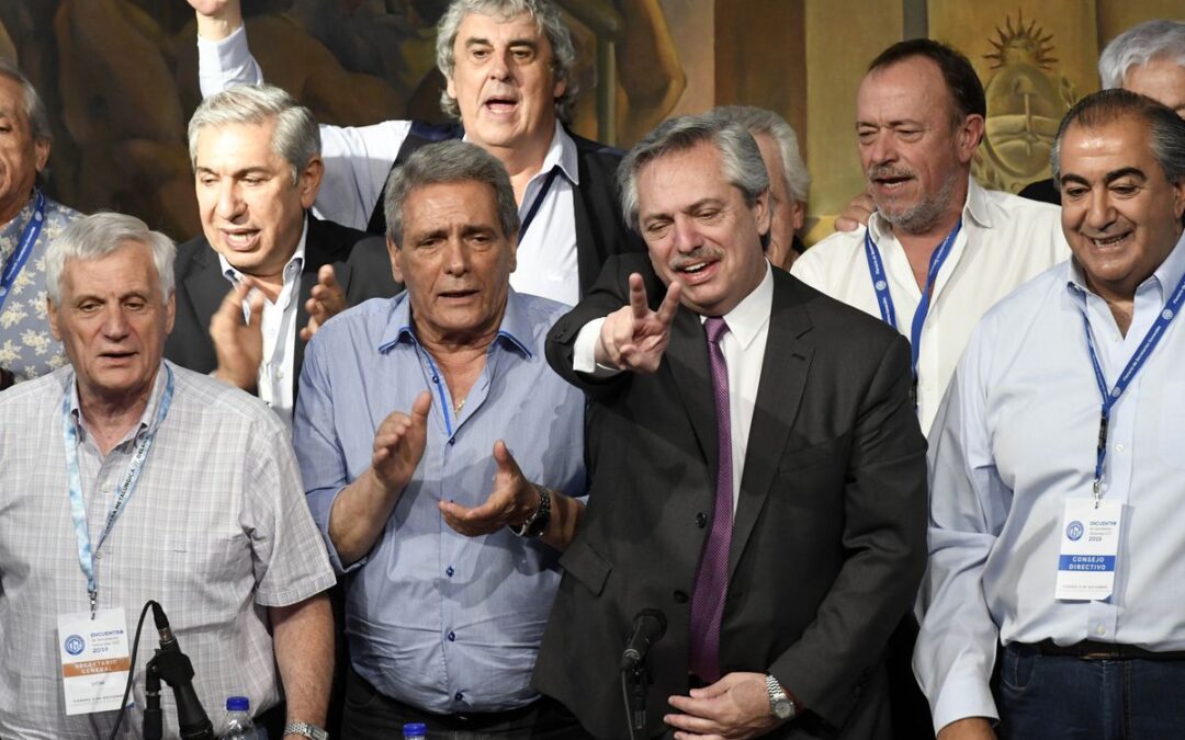 El gobierno apuesta a un «bono auxilio» para reforzar los salarios del sector privado