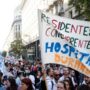 Trabajadores de la salud porteños no se rinden y vuelven hoy a reclamarle a Larreta un aumento salarial con la «noche de las luces»