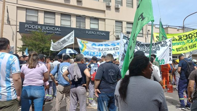 Trabajadores de la UOCRA demostraron apoyo a Juan Olmedo