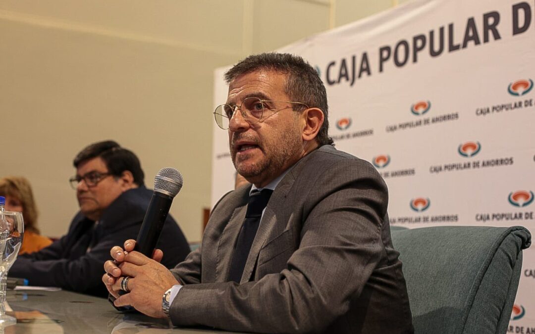 Con el 2023 a la vuelta de la esquina, el bancario Carlos Cisneros pidió «que la fórmula sea Massa-Manzur o Manzur- Massa»