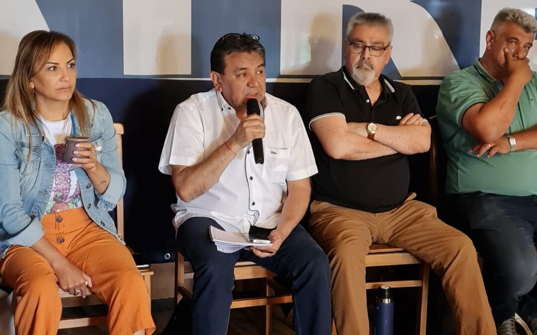 #EXCLUSIVO La UATRE va por la reapertura de las paritarias y un bono de fin de año de 100 mil pesos para los peones rurales
