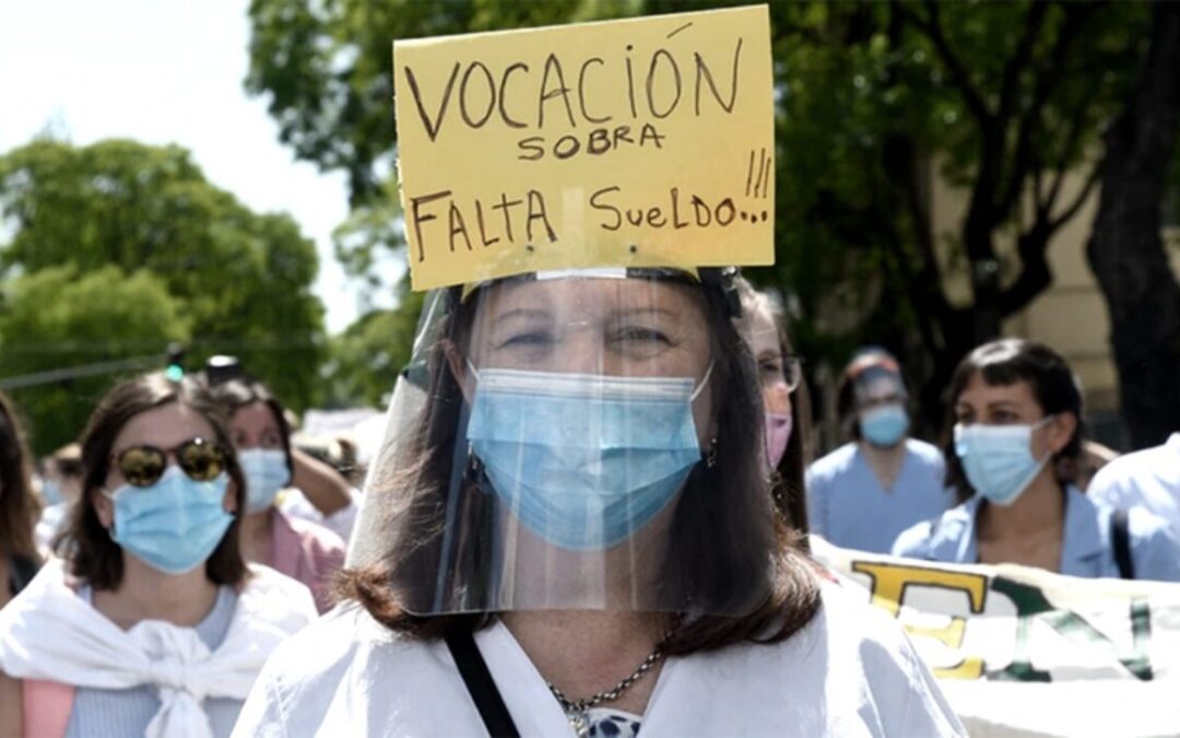 Acusan a Larreta de recortar las horas extras de enfermería, reducir los salarios y vaciar los servicios
