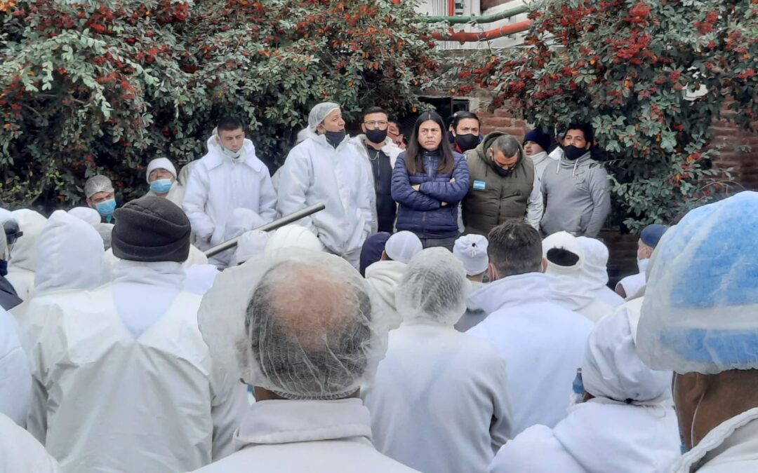 Trabajadores de la Carne cerraron un bono de $50.000 y nuevos aumentos salariales