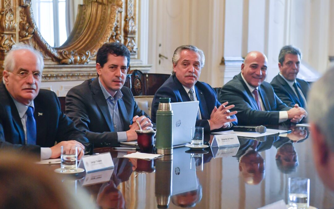 El gobierno oficializó el asueto de los días 23 y 30 de diciembre para los estatales