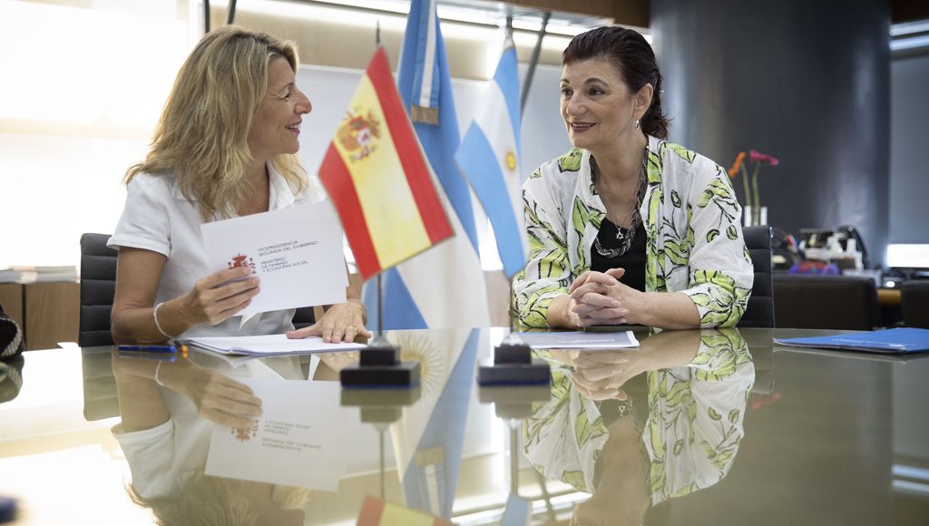 JUNTO A LA VICEPRESIDENTA DE ESPAÑA, KELLY OLMOS DESTACÓ LOS DERECHOS LABORALES Y LA AGREMIACIÓN