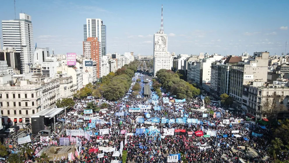 La Justicia investigará a funcionarios y dirigentes por retener tarjetas de los beneficiarios del Potenciar Trabajo