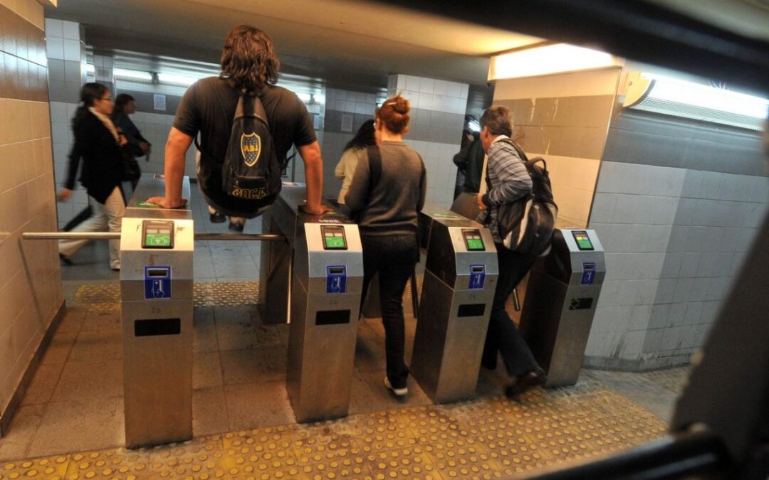 Los Metrodelegados encaran nuevas protestas en la línea H de subtes por la presencia de asbesto en las formaciones y en reclamo de dos francos semanales