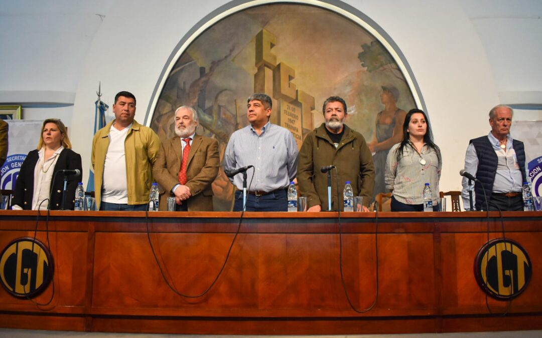 La CGT cruzó a Mauricio Macri: «Desconoce la Constitución y olvida la historia