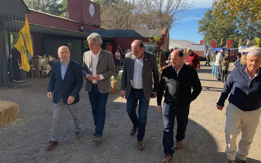 Los argumentos de las entidades rurales para negarse a pagar el bono de fin de año a los peones