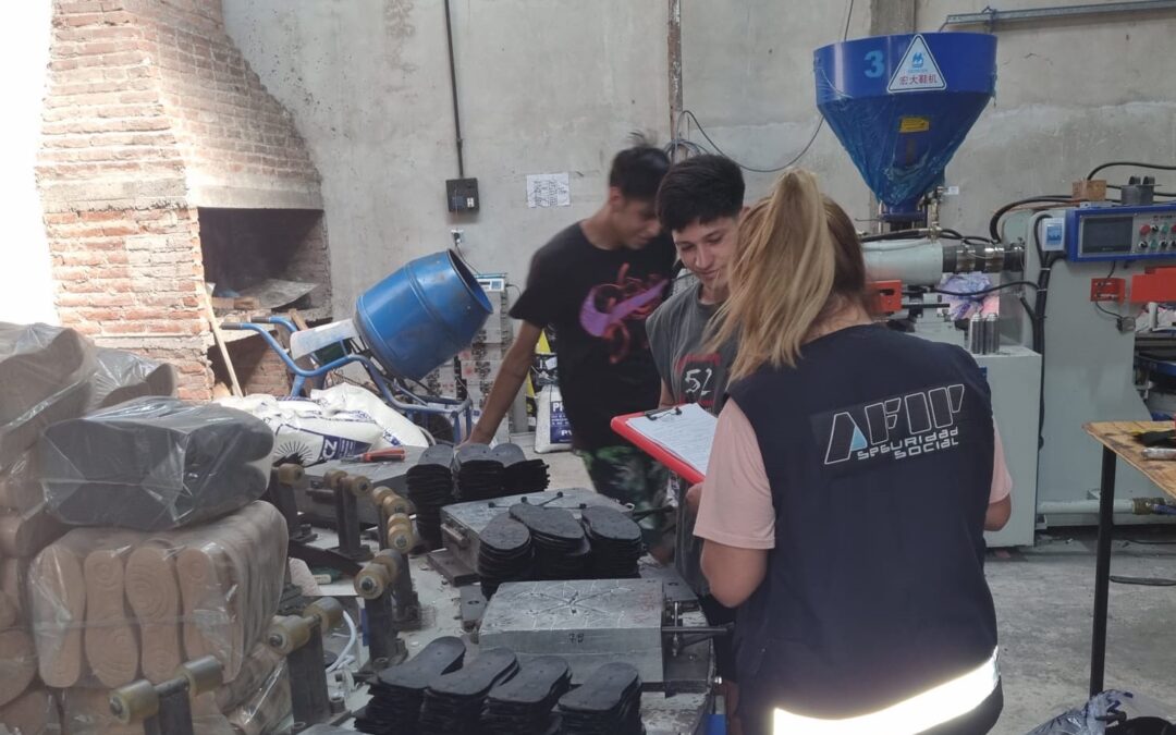 TodoMal La AFIP detectó 100% de trabajo ilegal en una fábrica de suelas del sur del Conurbano