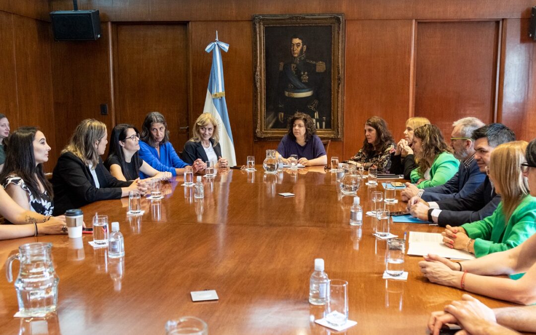 La CGT celebró el anuncio del Estado nacional de que se hará cargo del financiamiento del segundo medicamento más caro del mundo