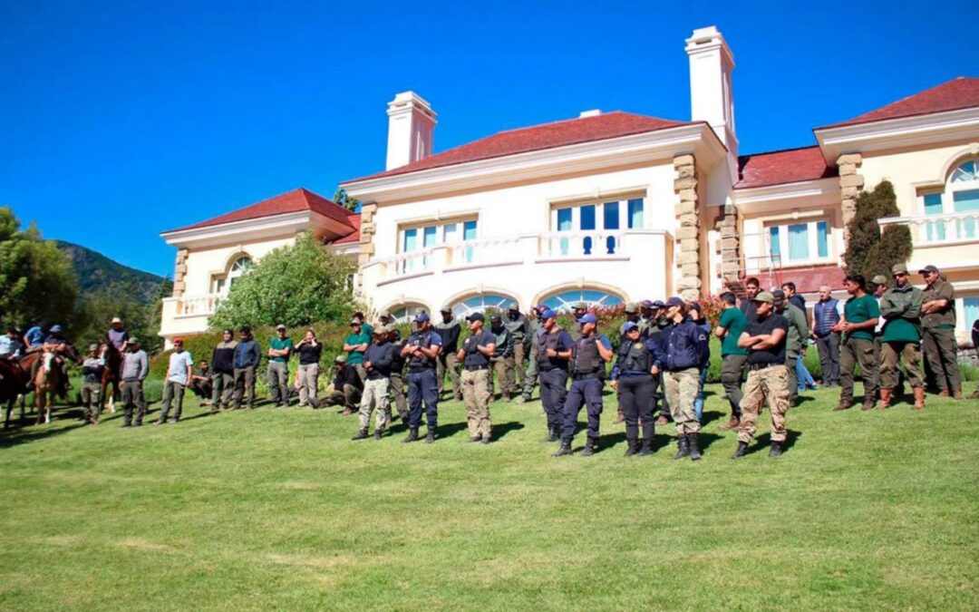 Denuncian que Río Negro decidió no enviar policías para escoltar la marcha a Lago Escondido