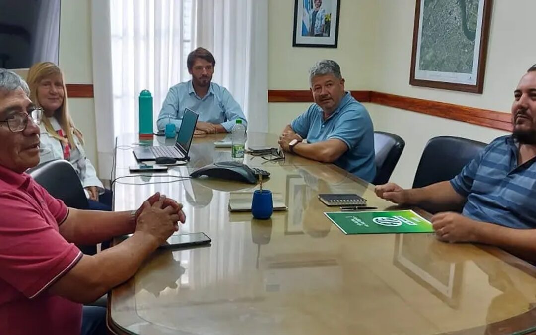 Subas permanentes: Una provincia ofreció un 5% de aumento por mes a los estatales
