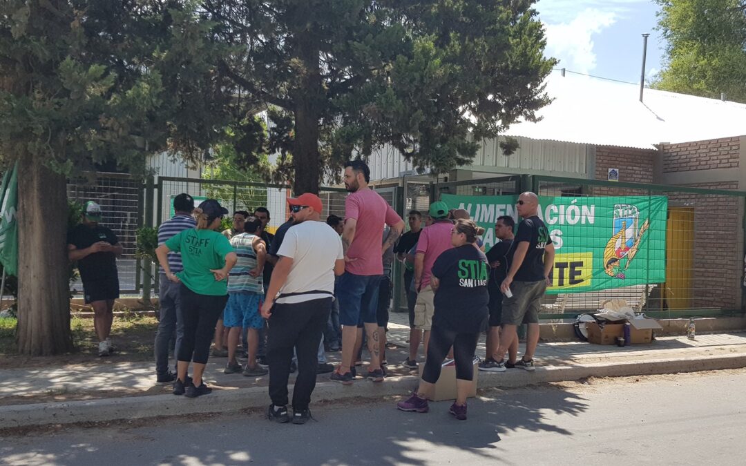 San Luis: Baggio pagará sueldos adeudados tras protestas del gremio de Alimentación