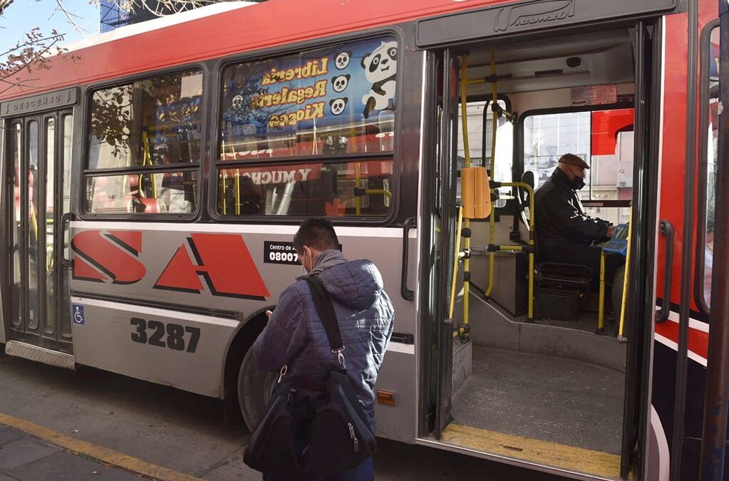Ultimátum de la UTA: Si el viernes no se firma el acuerdo salarial va a un paro total de transporte