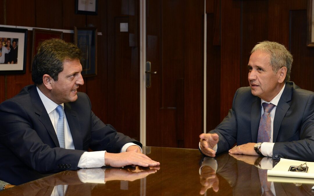 Los bancarios creen que los banqueros juegan en tándem con Massa para ponerle un techo a la paritaria y ya barajan la idea de un paro después del feriado de Carnaval