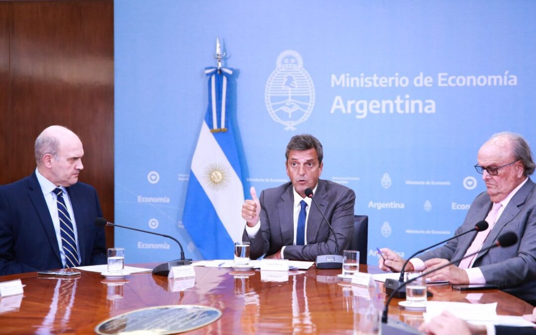 Difunden la inflación de enero, dato clave para la estrategia paritaria que promociona Massa
