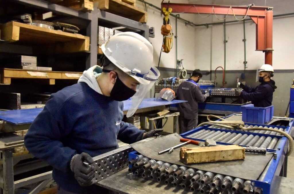 El gobierno aumentó los montos de los programas de empleo nacionales