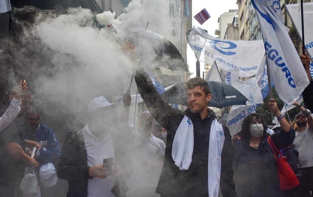 Tensión en aumento: Otra protesta del Sindicato del Seguro por la precarización en Swiss Medical