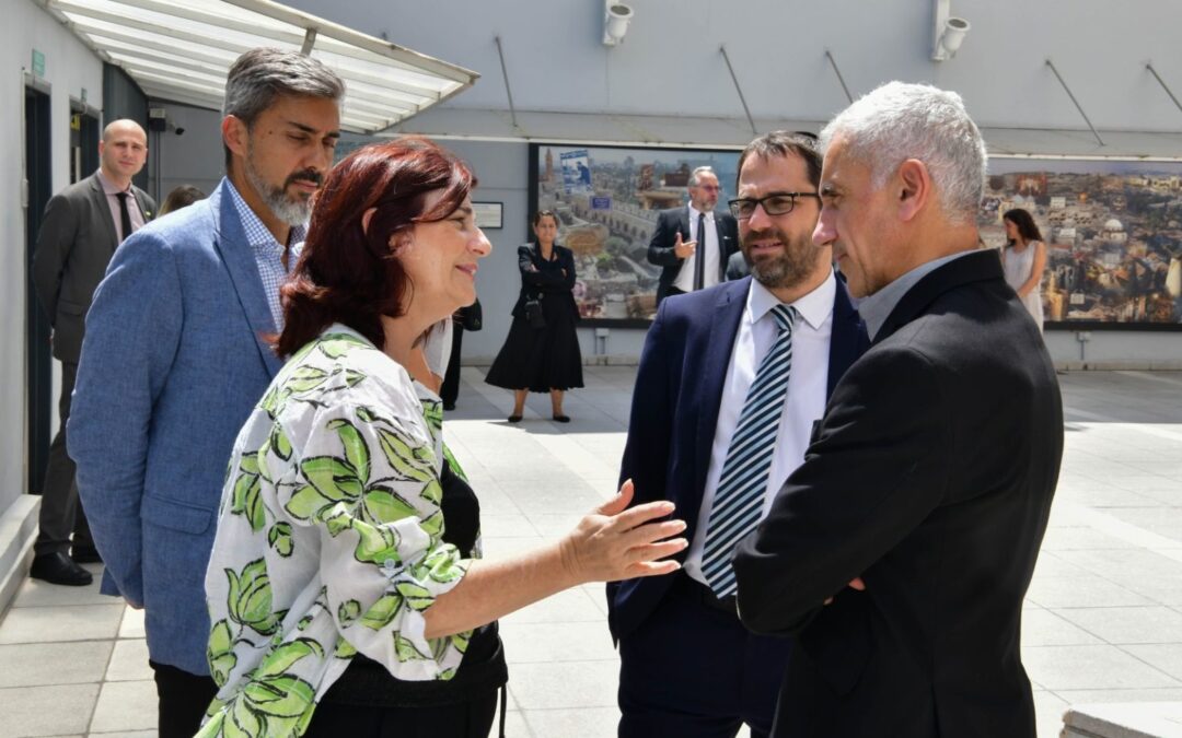 El Ministerio de Trabajo y la AMIA acordaron seguir promocionando proyectos conjuntos de inclusión laboral