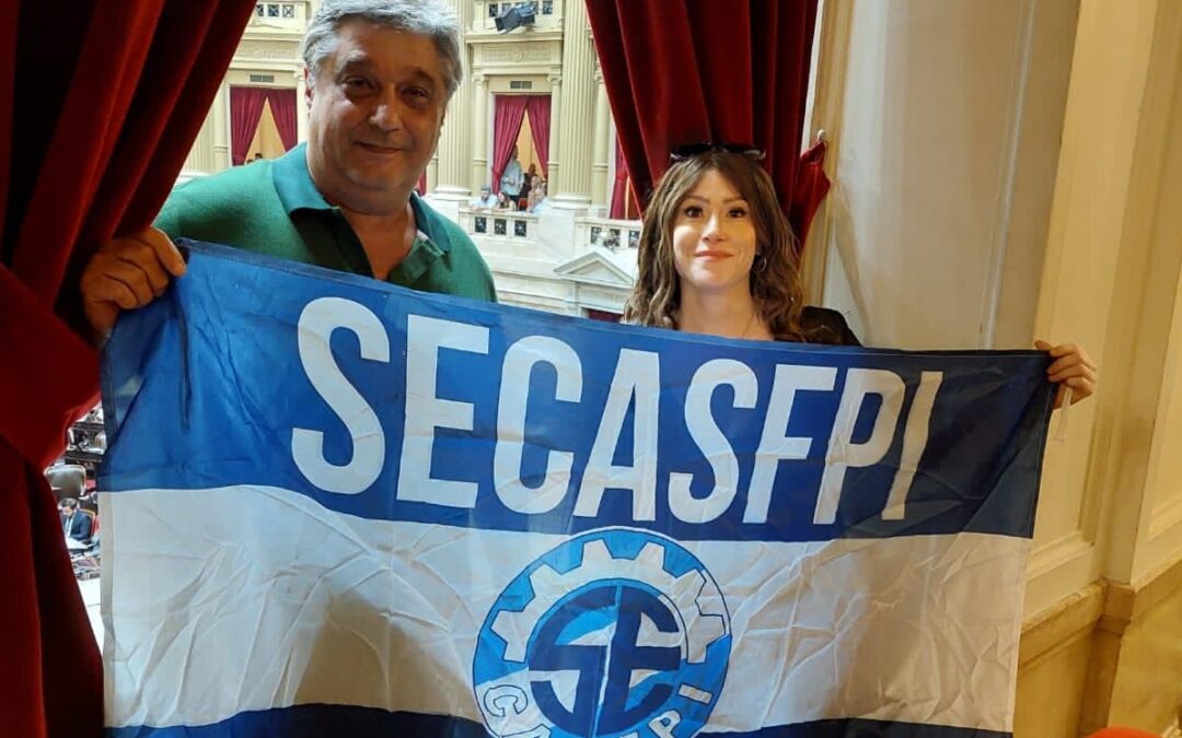 El gremio de la Anses empapeló las oficinas con afiches con la cara de los opositores que se negaban a votar la moratoria previsional y revolucionó el Congreso