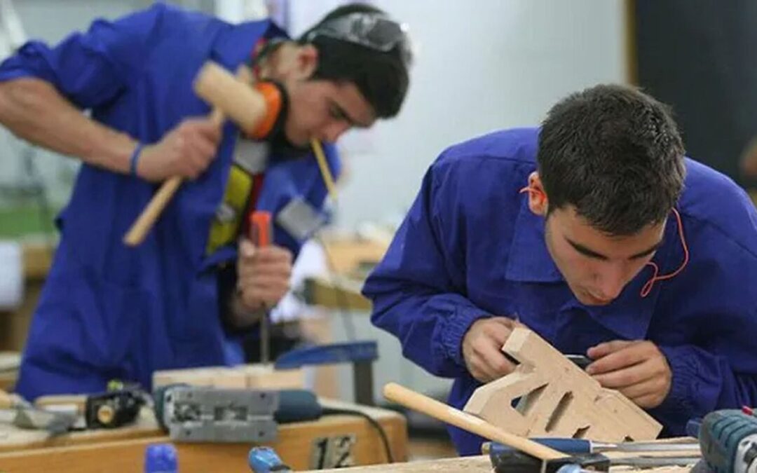 En diciembre del 2022 se crearon 27,7 mil trabajos registrados