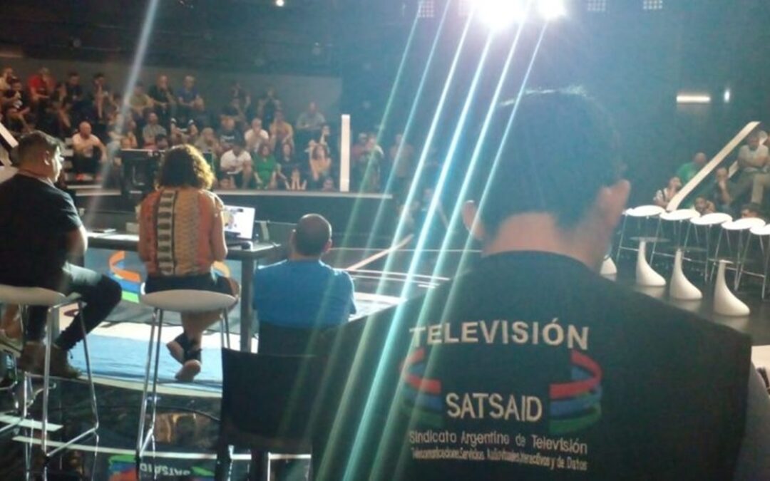 Televisión: Trabajadores refrendan el acuerdo salarial del SATSAID para canales de aire