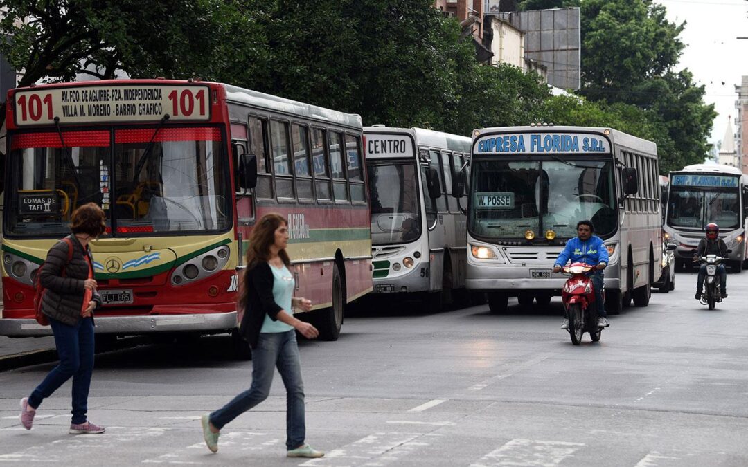 Paro de transporte en Tucumán en reclamo por sueldos atrasados