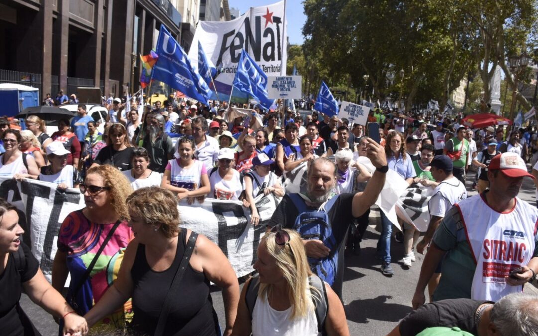 «Iniciamos un plan de lucha que no se detendrá hasta que logremos un aumento de emergencia», avisó la CTA Autónoma